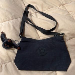 NWOT Kipling cross body in charcoal grey